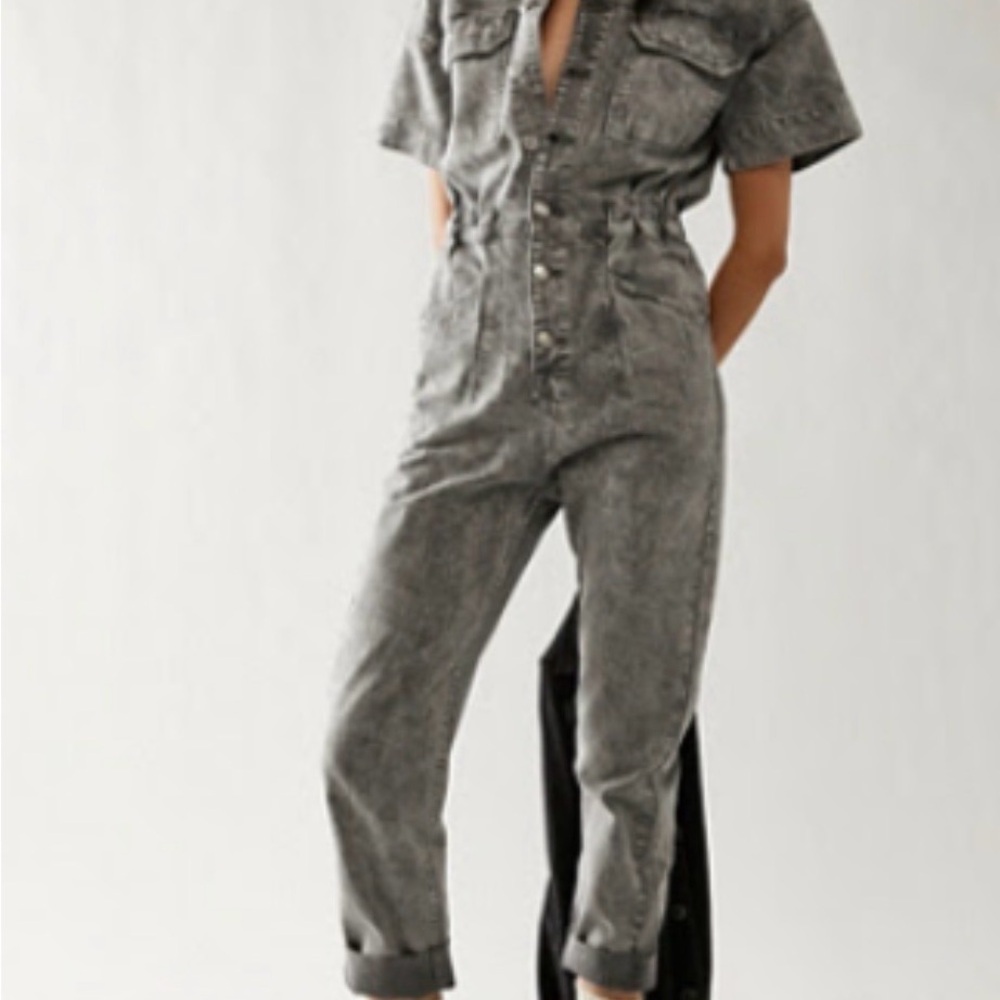 We The Free Acid Wash Gray Short Sleeve Jumpsuit - Picture 1 of 3